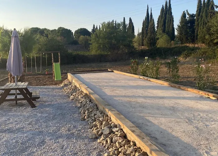 Gite Pour 8 P Avec Piscine Sur Domaine 3Ha